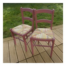 Duo de chaises `Carmella` bientôt en boutique