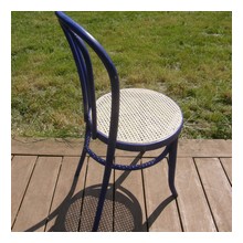 chaise bistrot bleue cannées