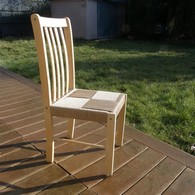 Chaise tissée havane