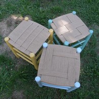 Tabourets tissés havane
