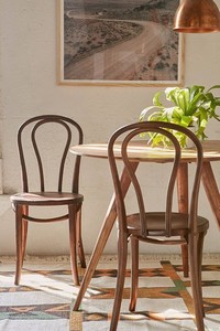 Thonet - autour de la table